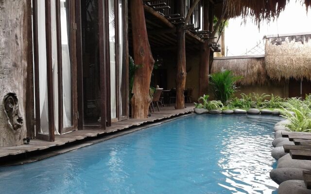 Rustic Hut in Seminyak Bali