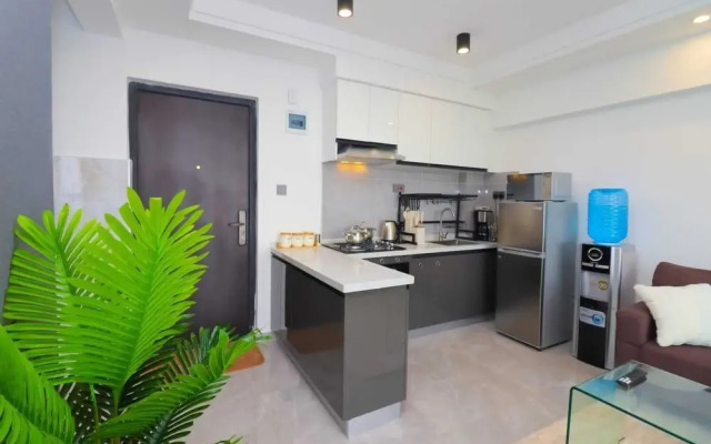 Lux Suites City Oasis Apartments