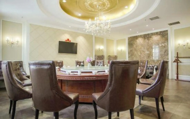 Binhe  Hotspring  Holiday  Hotel