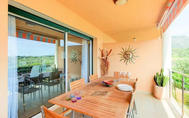 Duplex Apartment in Palau-saverdera