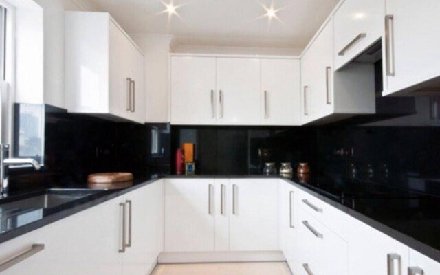 Luxury Serviced Apartment In South Kensington
