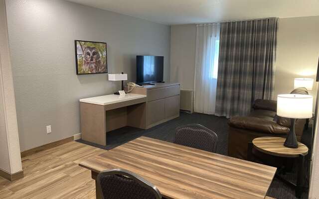 Best Western Lake Lucille Inn