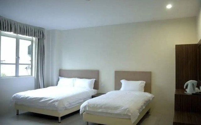 Petanak Lodge
