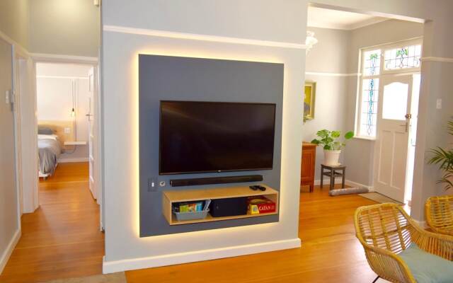 2 Bedroom House With Garden