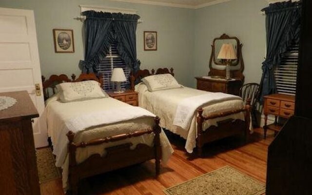 MiddleRidge Bed and Breakfast