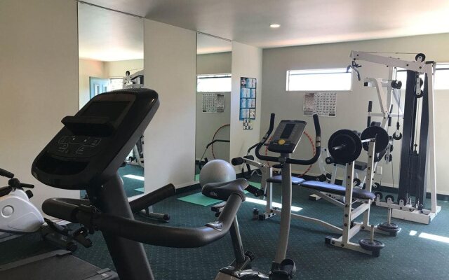 JetPark Hotel Hamilton Airport