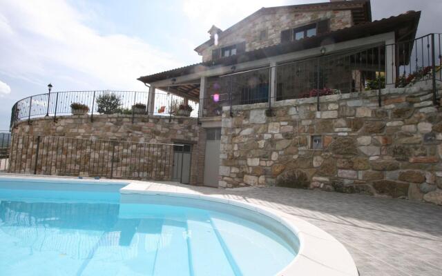 Timeless Villa in Cagli With Garden and Swimming Pool