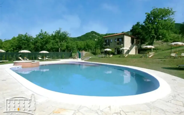 Apartment in Marche Near Urbino and Pool