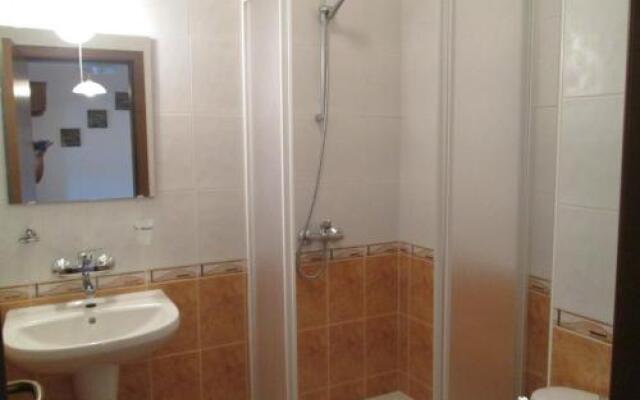 MD Alexander Services Apartments