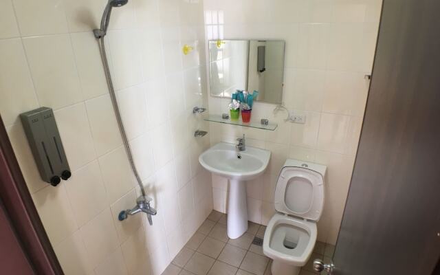 Taichung Go-Around Hostel