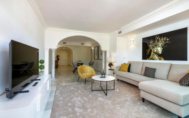 Stunning 2 bedroom apartment Magna Marbella RDR259