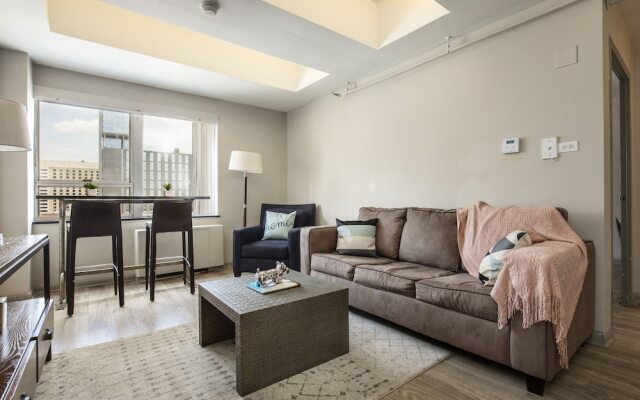 Downtown Louisville Cozy Suite on 3rd street