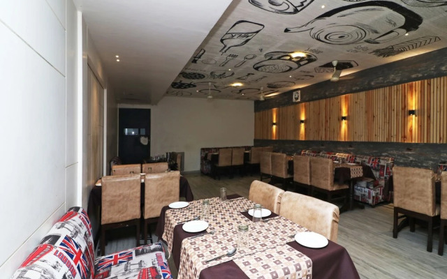 Oyo 23168 Hotel G C Regency