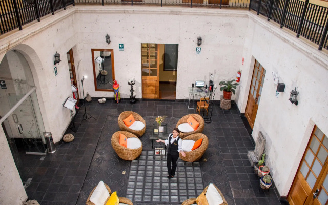 Hotel Tikary