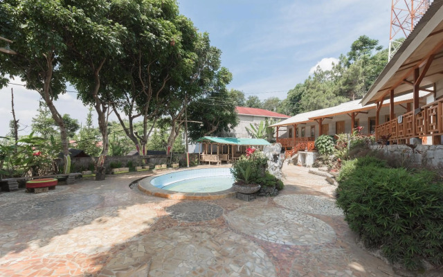 OYO 3040 D'pineapple Villa
