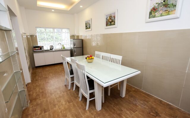 M-H 6 Serviced Apartments