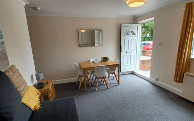 Southampton 2-bedroom House