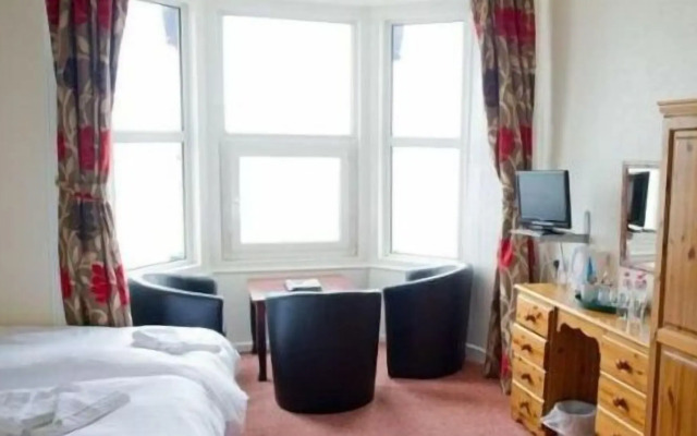 Queensbridge Hotel