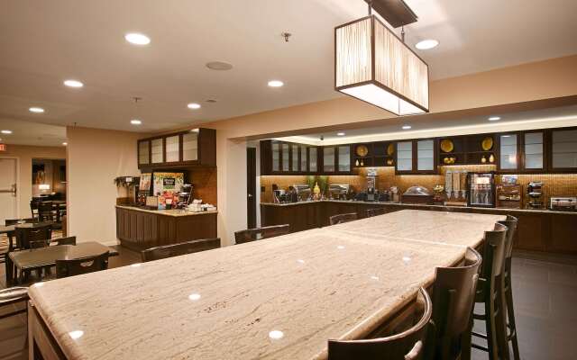 Best Western Plus Rancho Cordova Inn