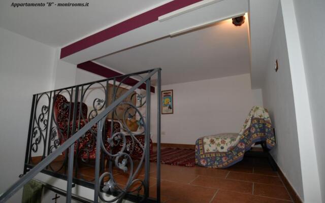 Moni Rooms