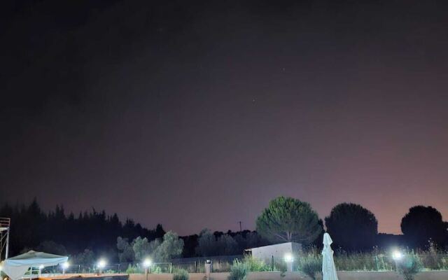 Welllife Hotels & Restaurant