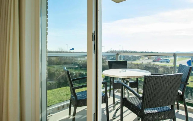Cosy Apartment With Balcony