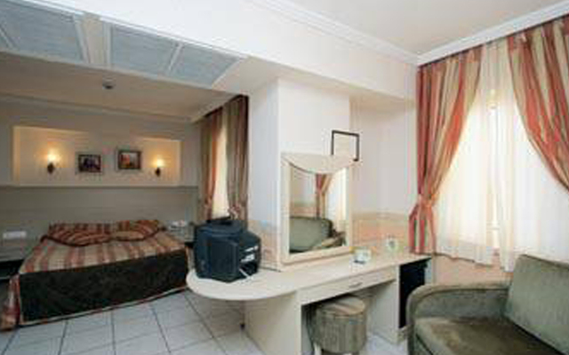 Almena Hotel