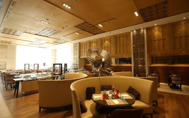 Hilton New Delhi Noida Mayur V