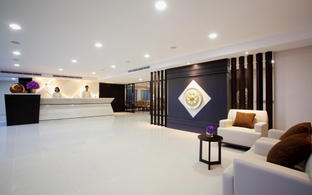 Chiva Bangkok Hotel (SHA Extra Plus)