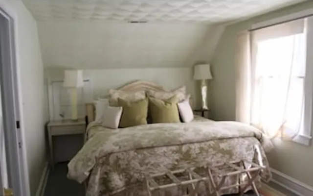 Hope and Glory Inn and Vineyard