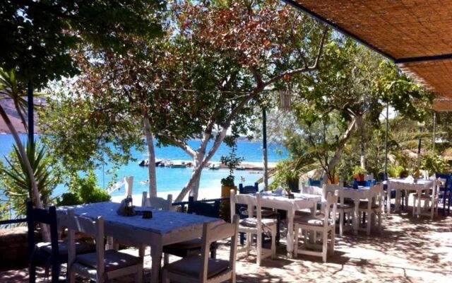 Plataria Seaside Resort