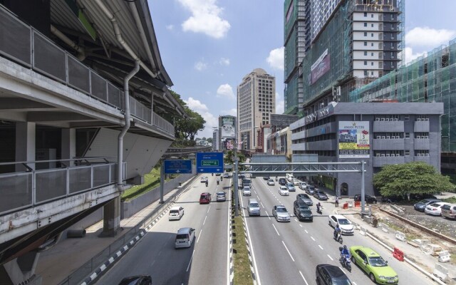 OYO 416 Grid 9 Hotel