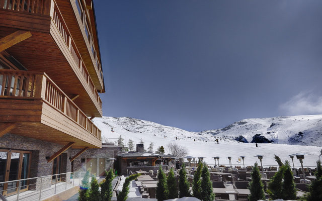 El Lodge Ski and Spa