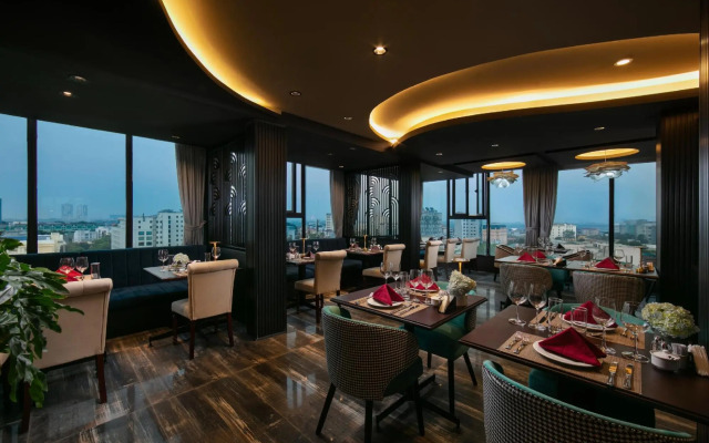 May De Ville Trendy Hotel & Spa