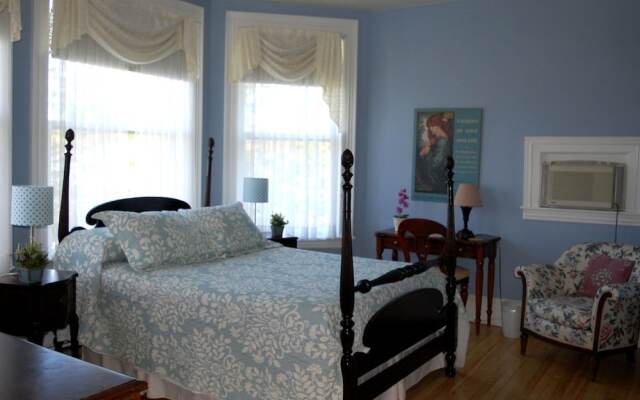 Terra Bella by the Shore