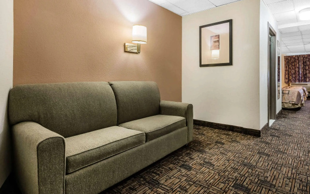 Quality Inn & Suites Binghamton Vestal