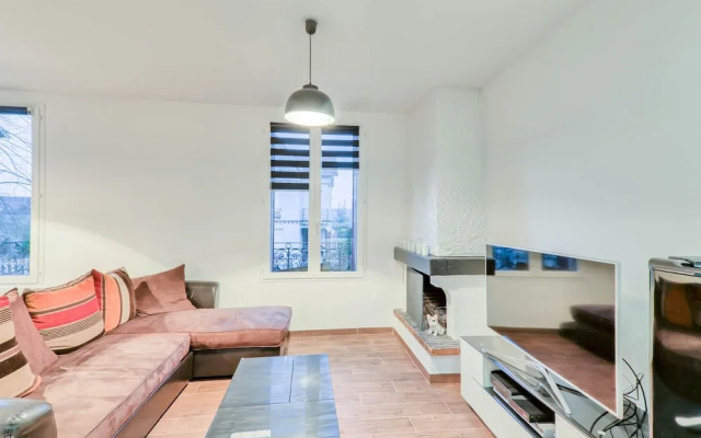 Tamaris Corner House