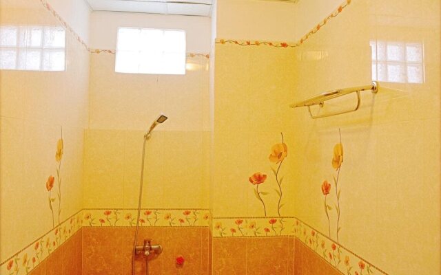 Dong Nhi Hotel - Hostel