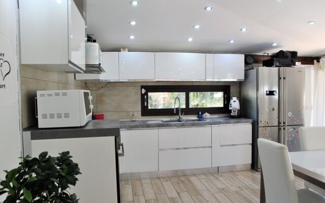 Villa Giselda With Private Pool and Outdoor Whirpool