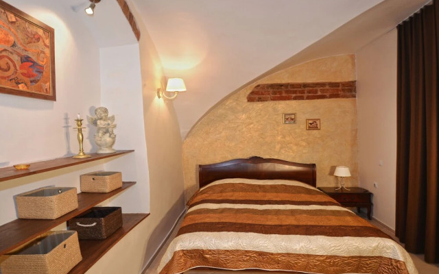 Rentida Studios