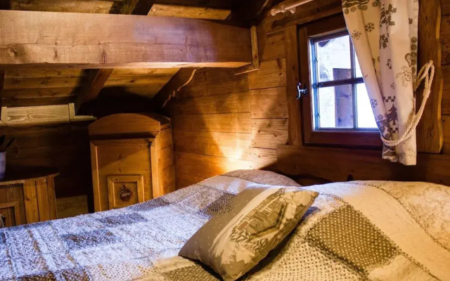 Les Greniers du Mont Blanc