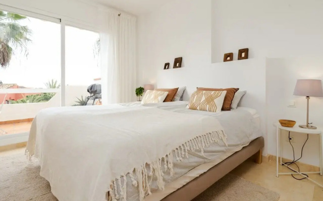Lovely Apartment With Shared Pool