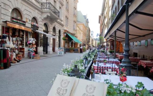 Great Market Hall Apartment