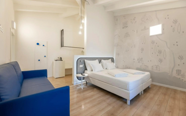 Hi Hotels Torbole Pool & Spa