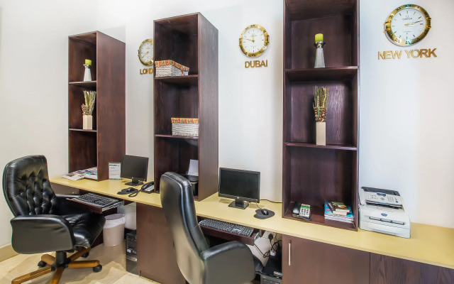 Sunday Hotel Holiday International Dubai