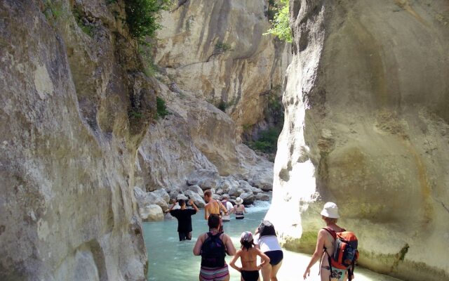 Child-friendly Holiday Home With Many Facilities in Aix-en Provence