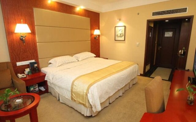Crown Plaza