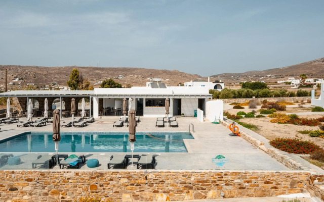 Evripus Suites Hotel