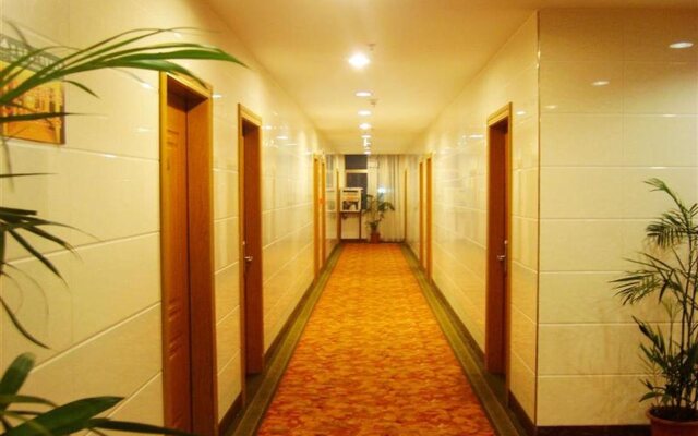 GreenTree Inn Hainan Haikou Chengmai Old Town Hotel