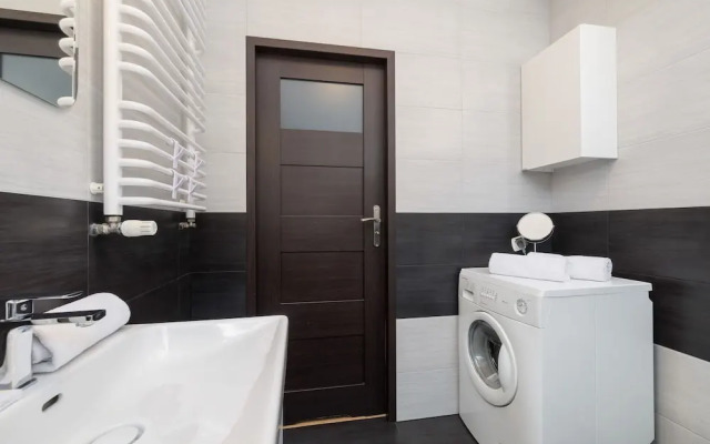 Apartment in Cracow by Renters Prestige